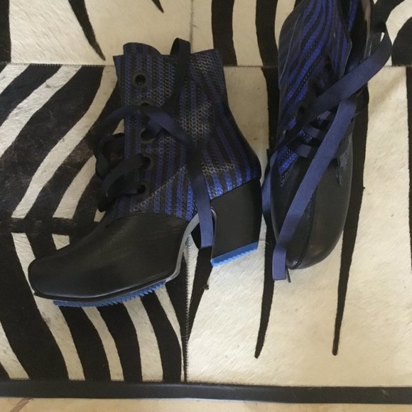 John Fluevog Shoes - JOHN fluevog prepares style  boots size 11.5 W  9.5 M